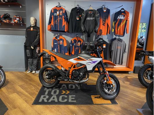KTM 390 SMC R