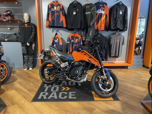 photo-annonce-ktm-125-duke_69440149111f3303915452.jpg
